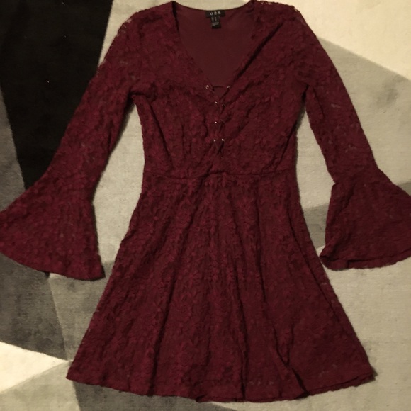 U2B Dresses & Skirts - GUC Red Lace Dress